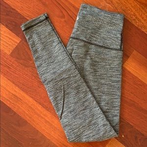 Lulu grey woven leggings
